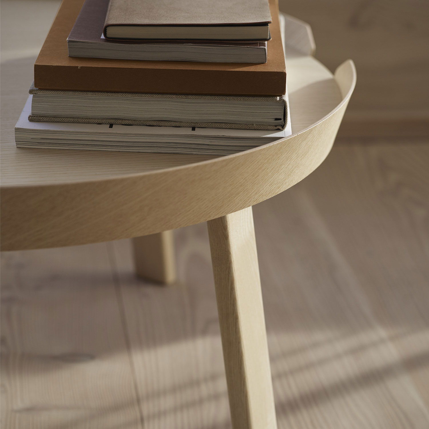 around tisch muuto detail 82896
