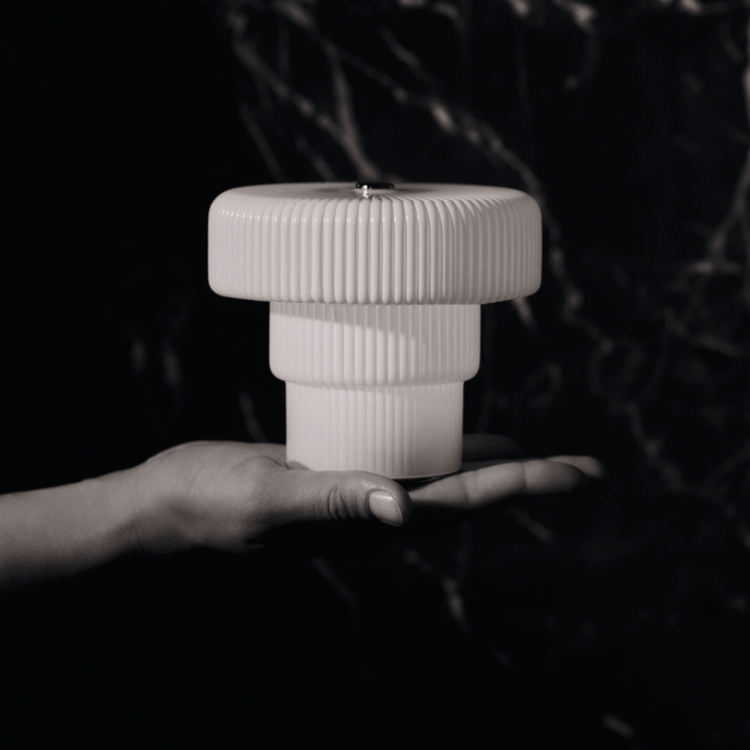 Ferm Living - Ripple portable Lampe H16,5 weiß
