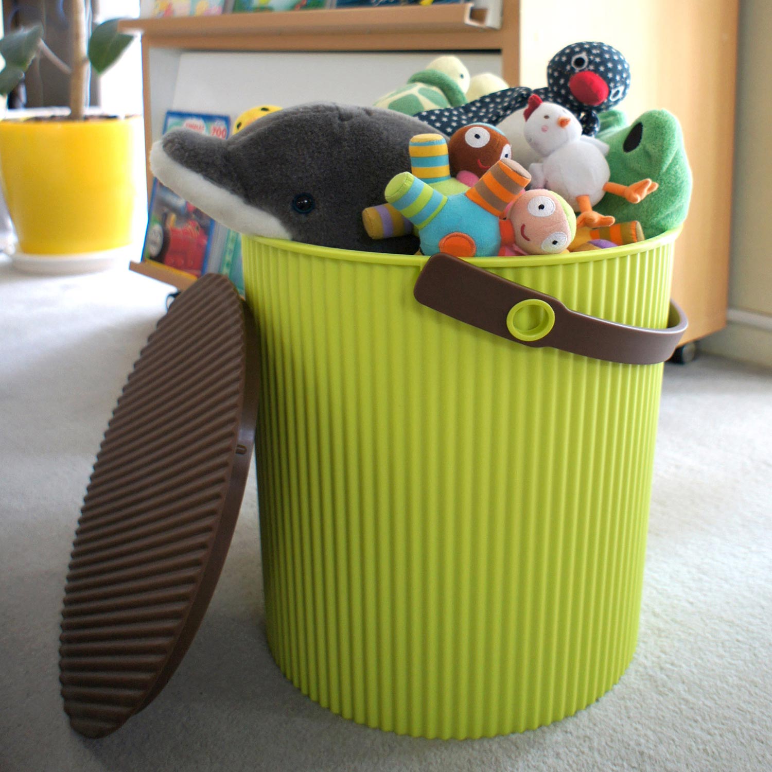 Hachiman- Omnioutil Eimer mit Deckel 20 l flamingo