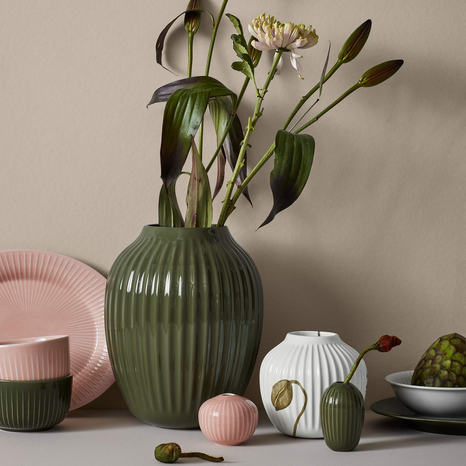 kaehler hammershoi vasen weiss gruen nude 74049