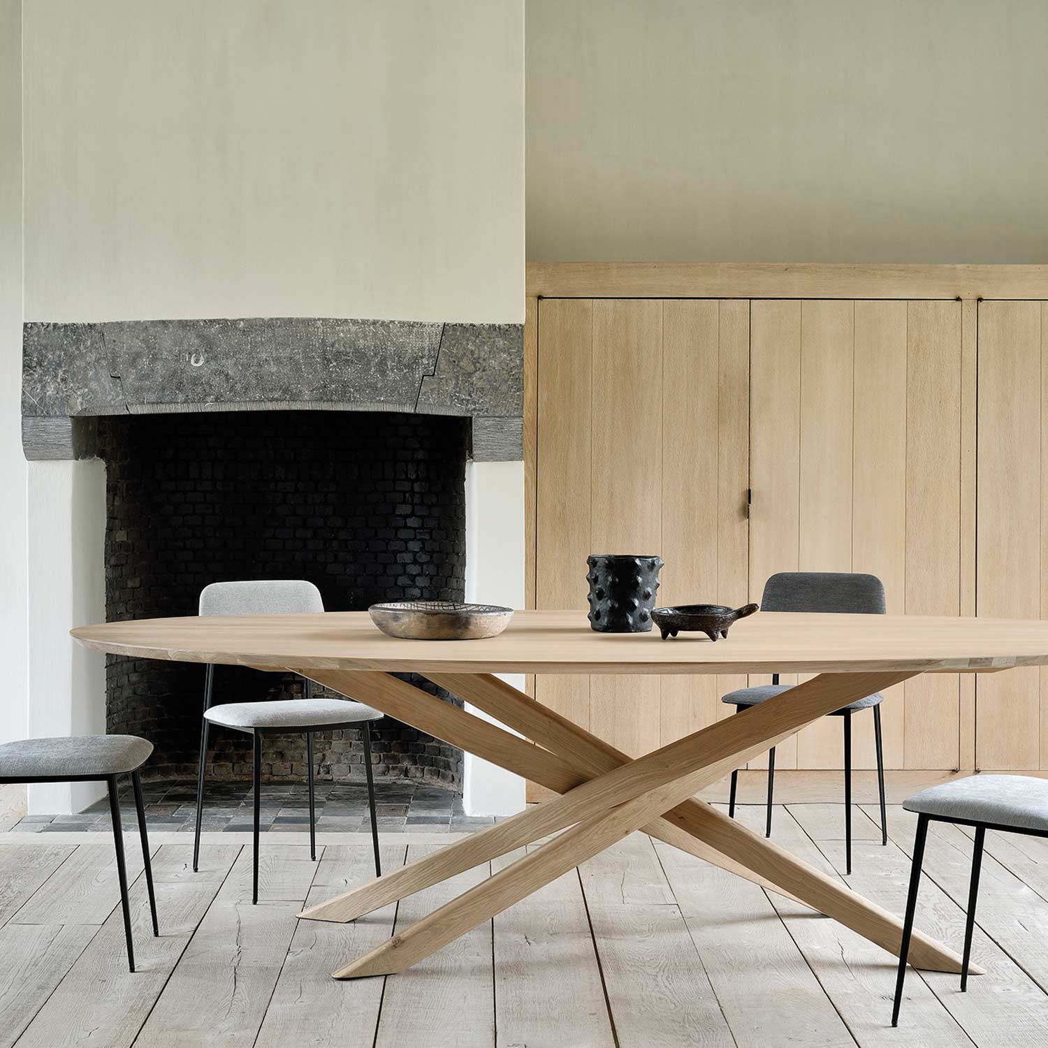 ethnicraft mikado tisch oval ambiente wohnzimmer 83917