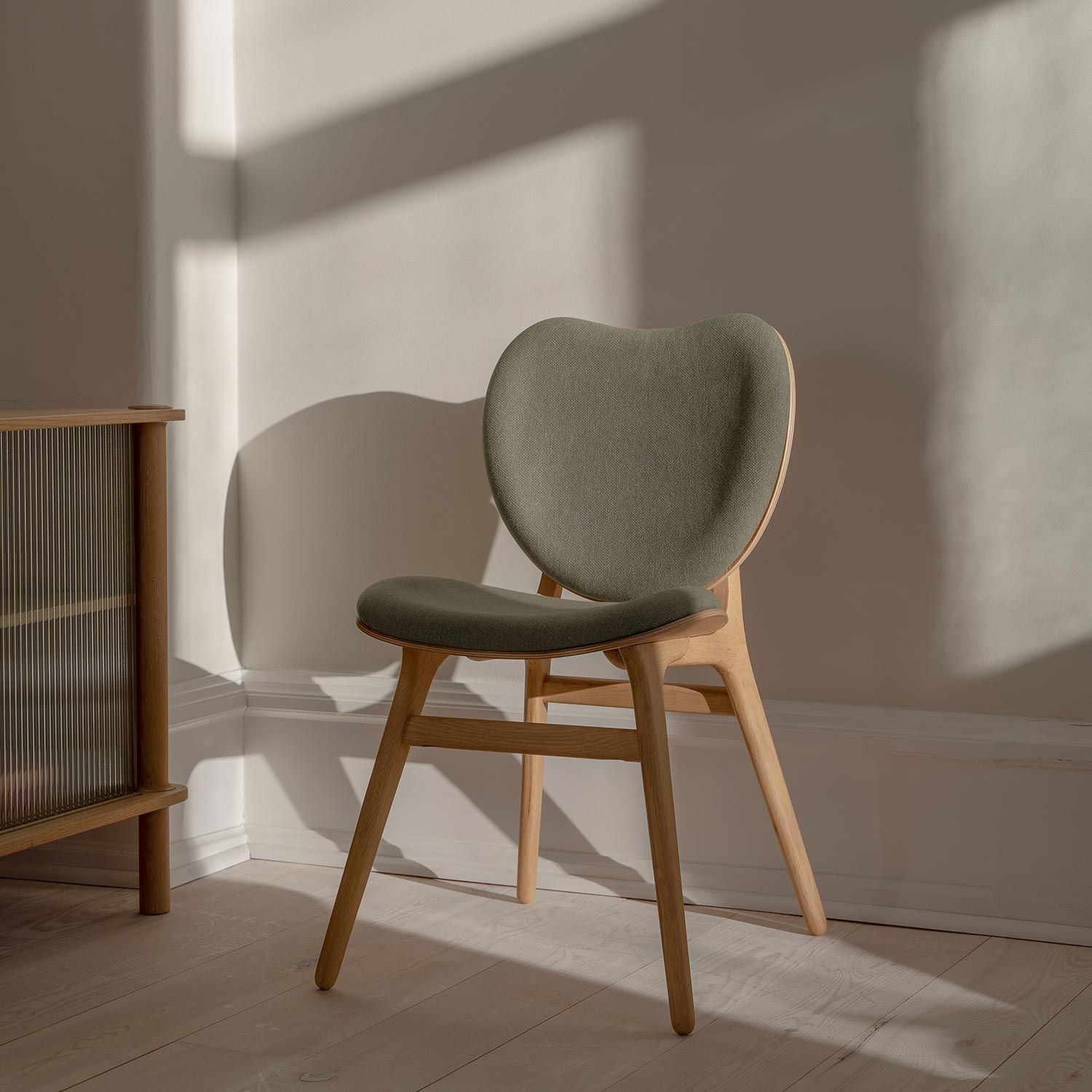 UMAGE - A Conversation Piece Stuhl eiche white sands