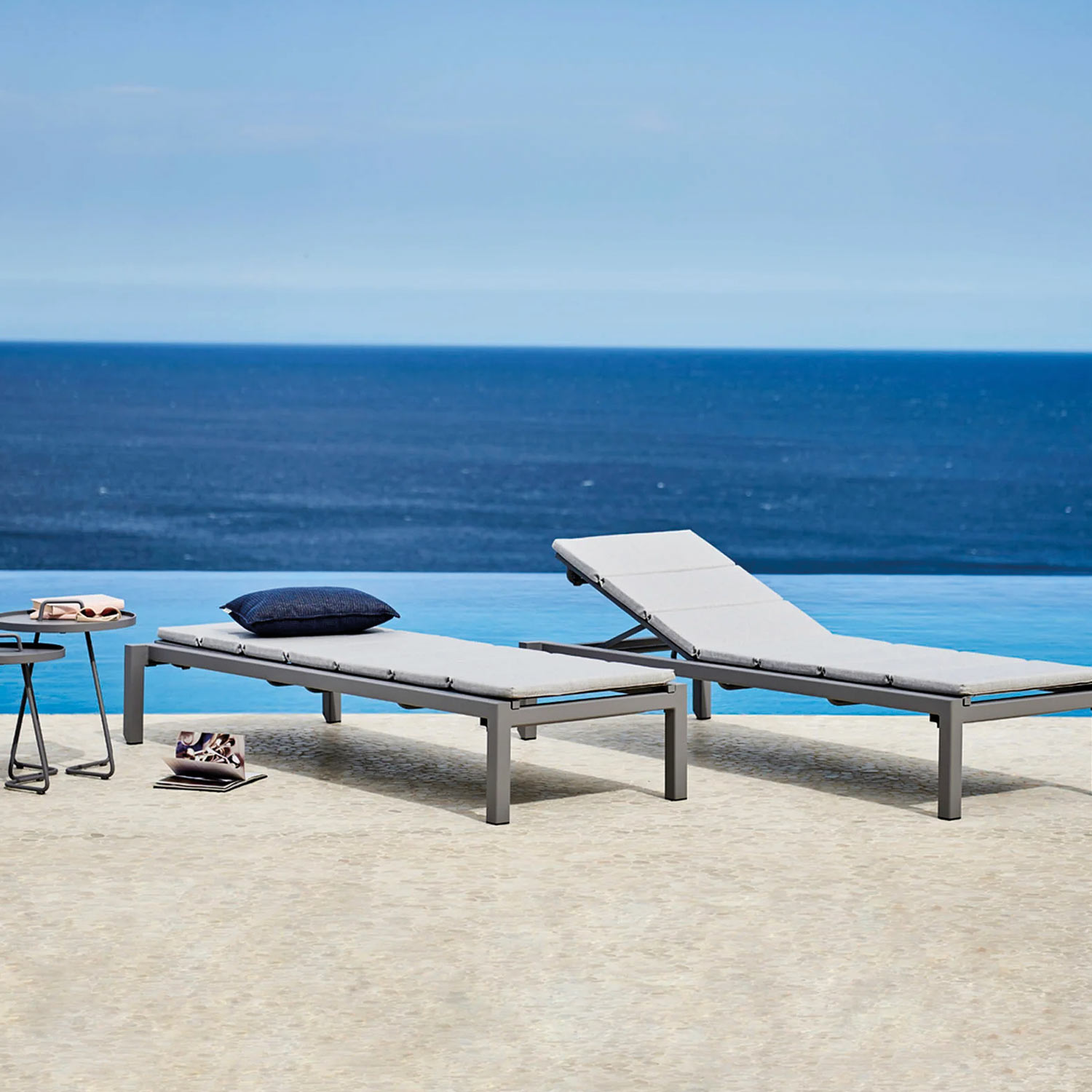 cane line relax sonnenliege light grey meer ambiente 89381