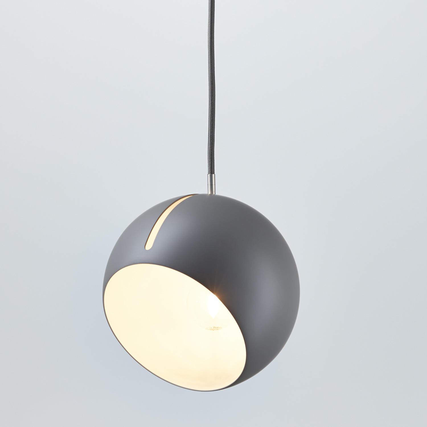 Nyta Tilt Globe grau 2 22179