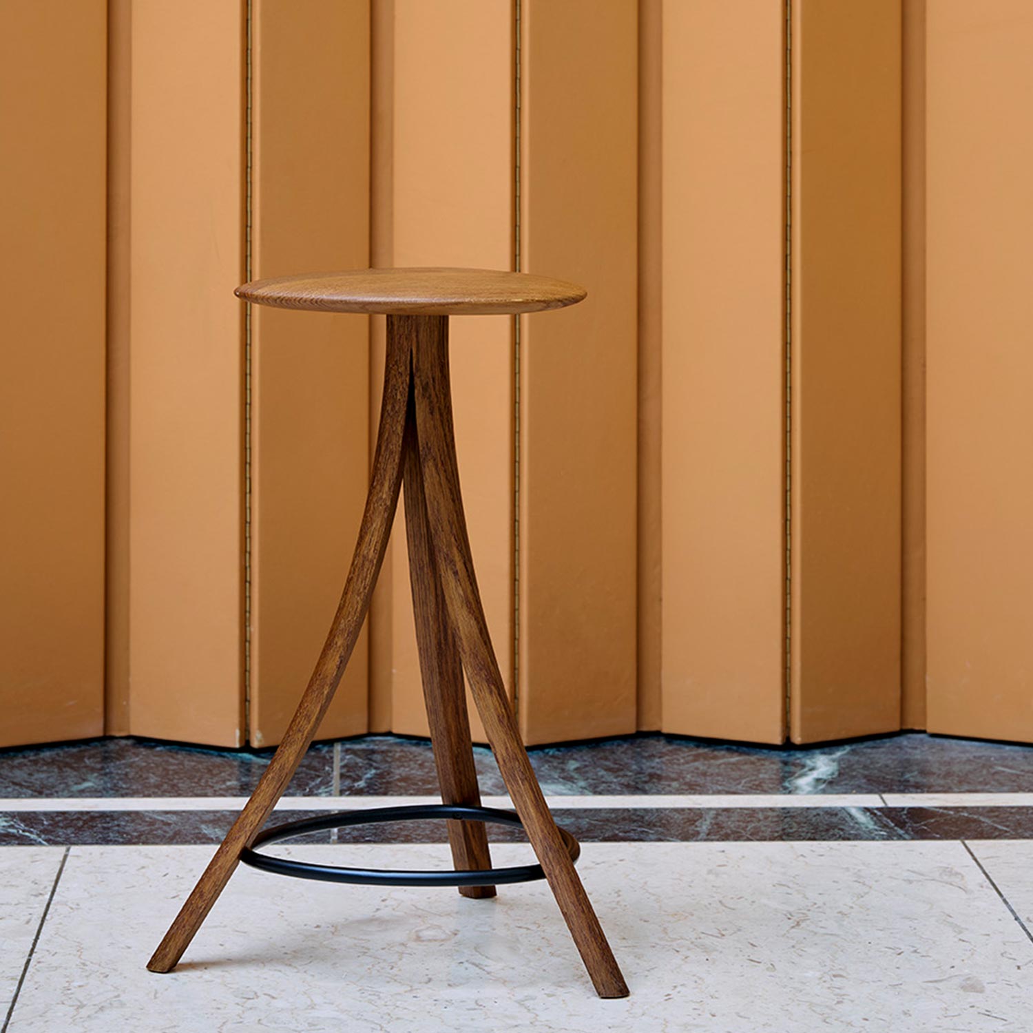 Ro Collection - Clover Hocker oak oil/black