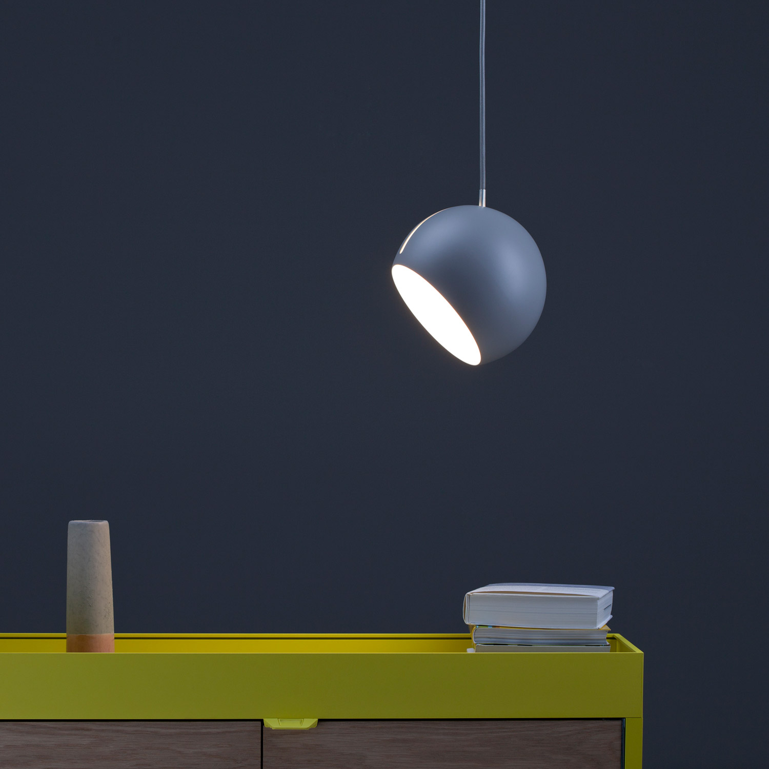 Nyta Tilt Globe ambience 2 22177