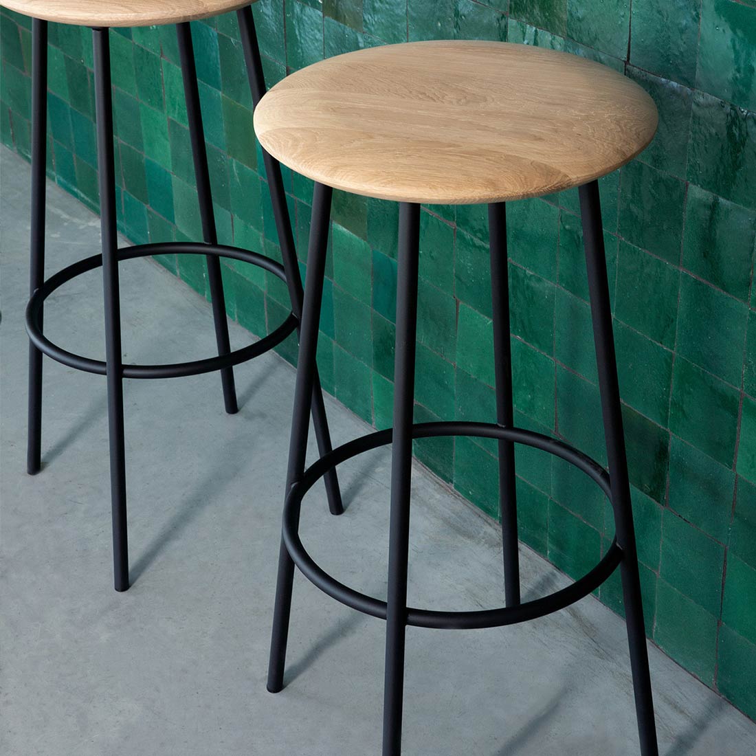 ethnicraft baretto barhocker ambiente close up 89262