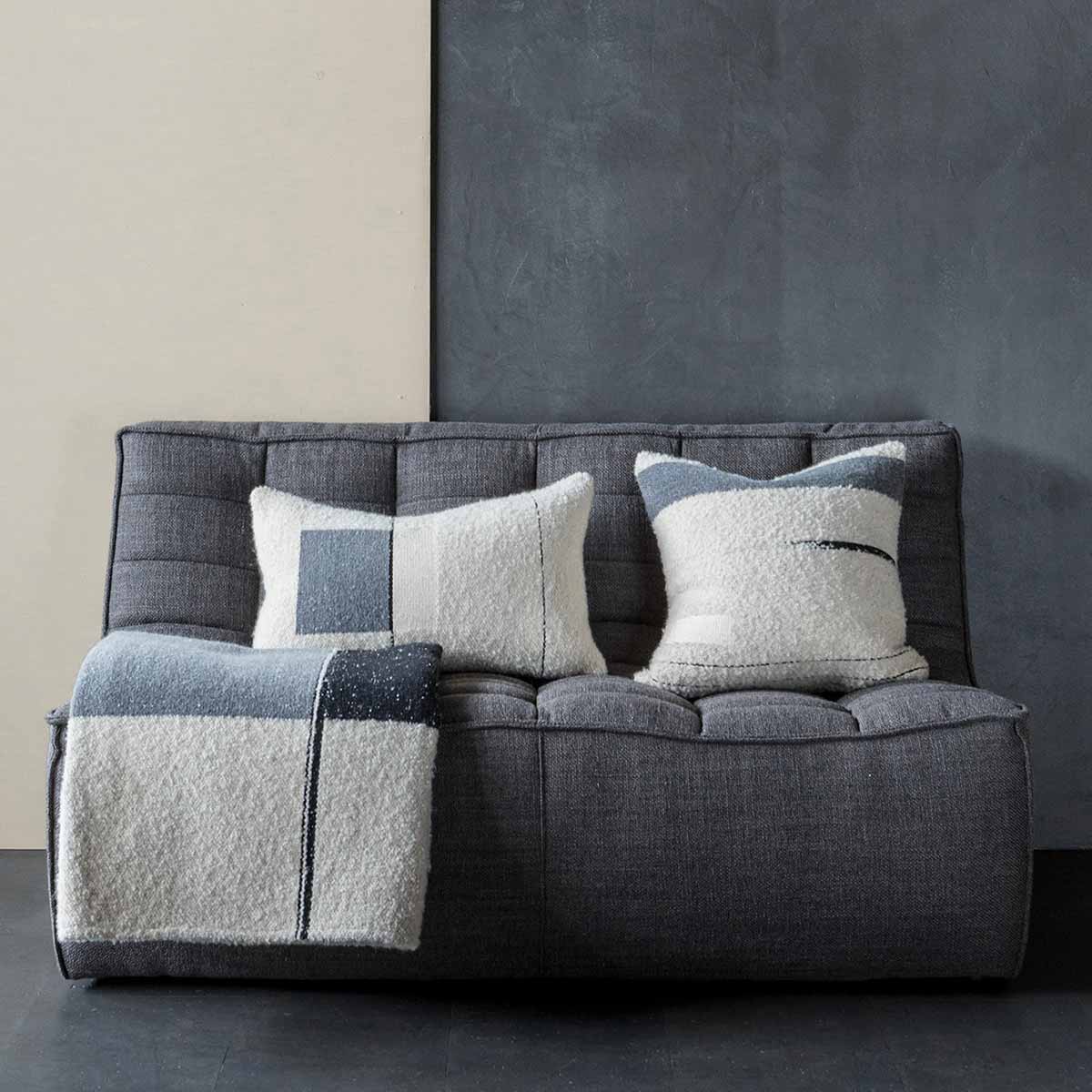 21035 21034 urban kissen ethnicraft n701 sofa grau 87110