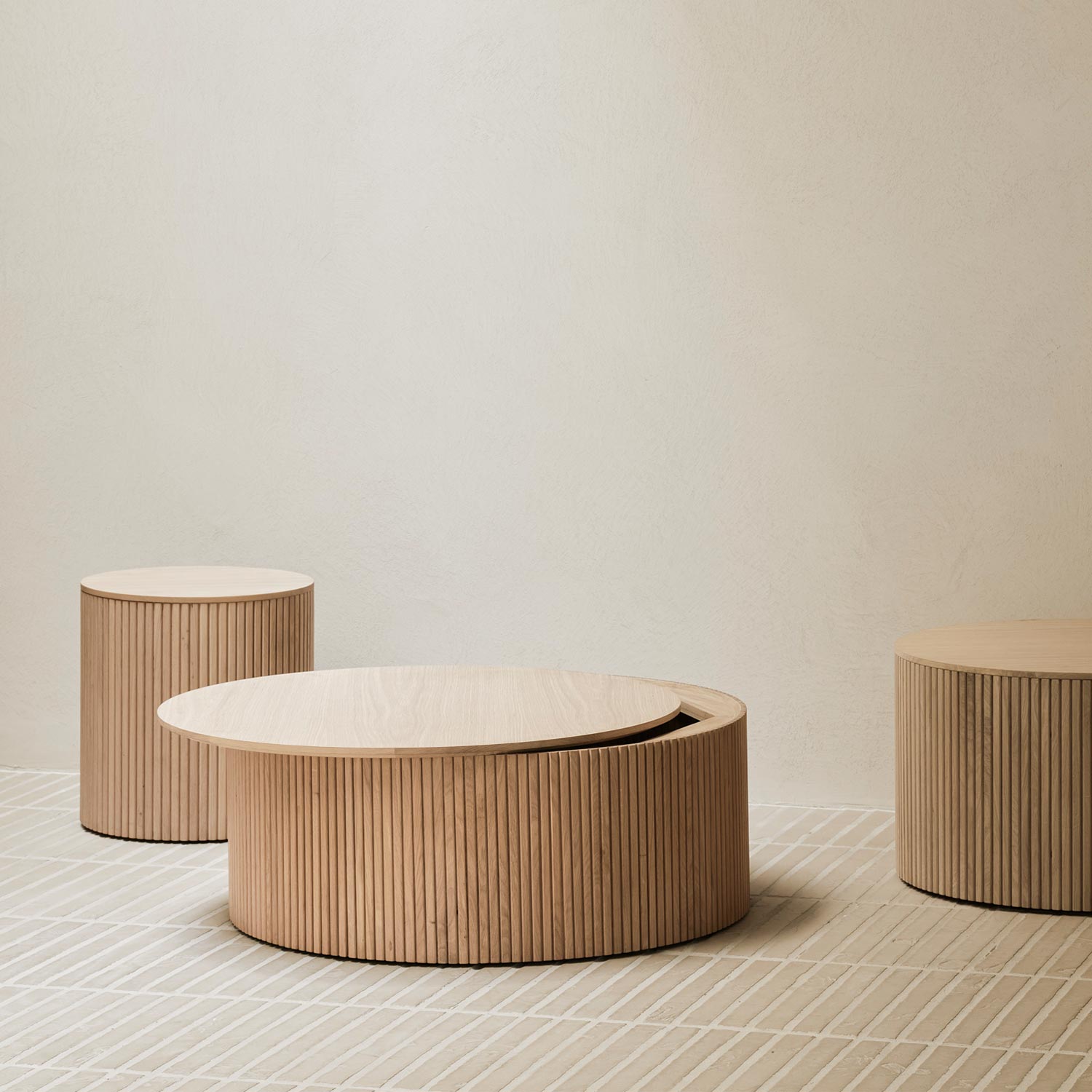 Ethnicraft - Roller Max Couchtisch mahagoni rund klein