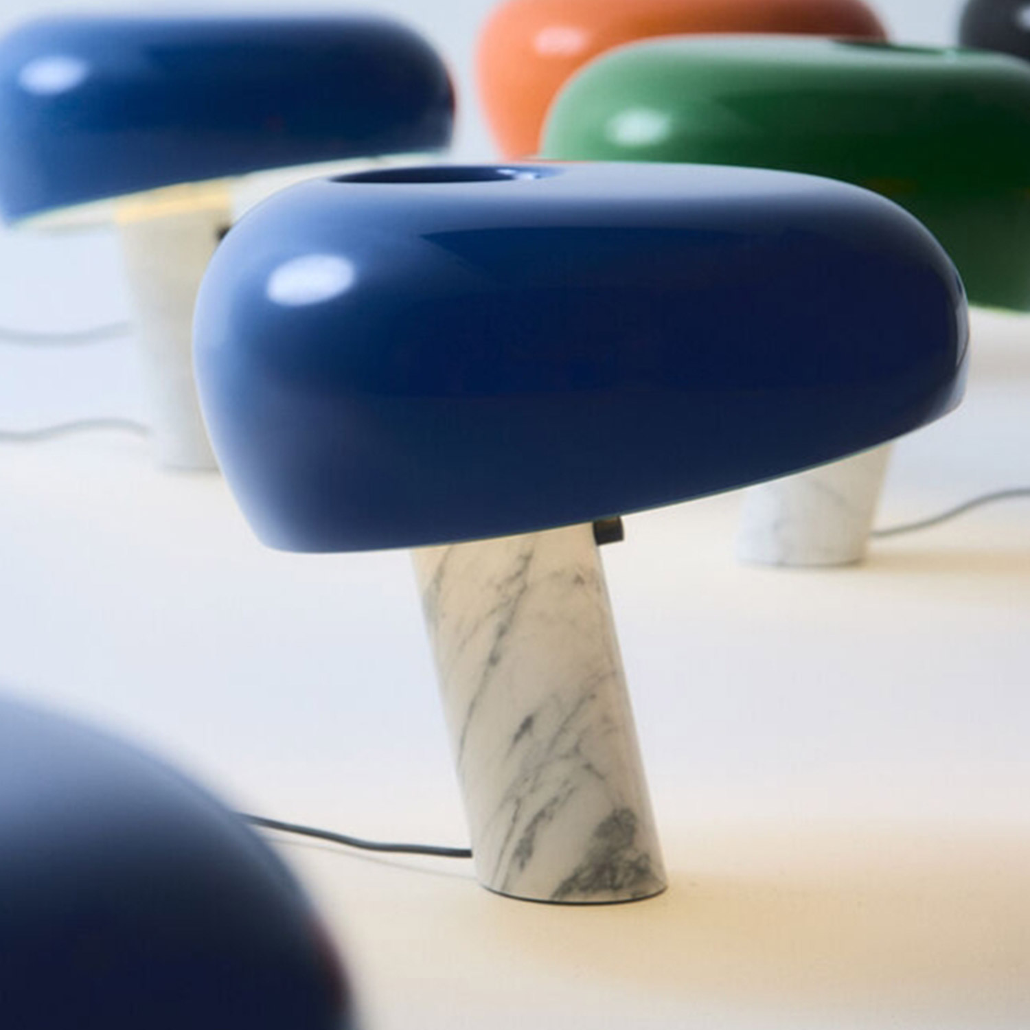 flos snoopy tischleuchte blau Ambiente 107799