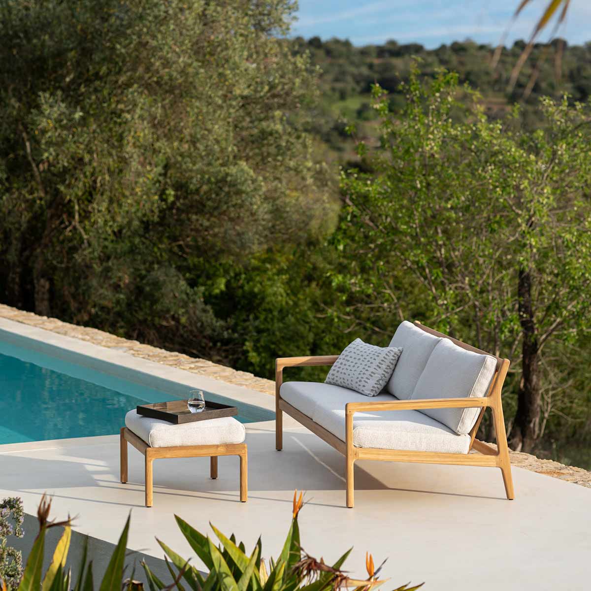 ethnicraft 10251 2 sitzer lifestyle mit fusshocker 85640