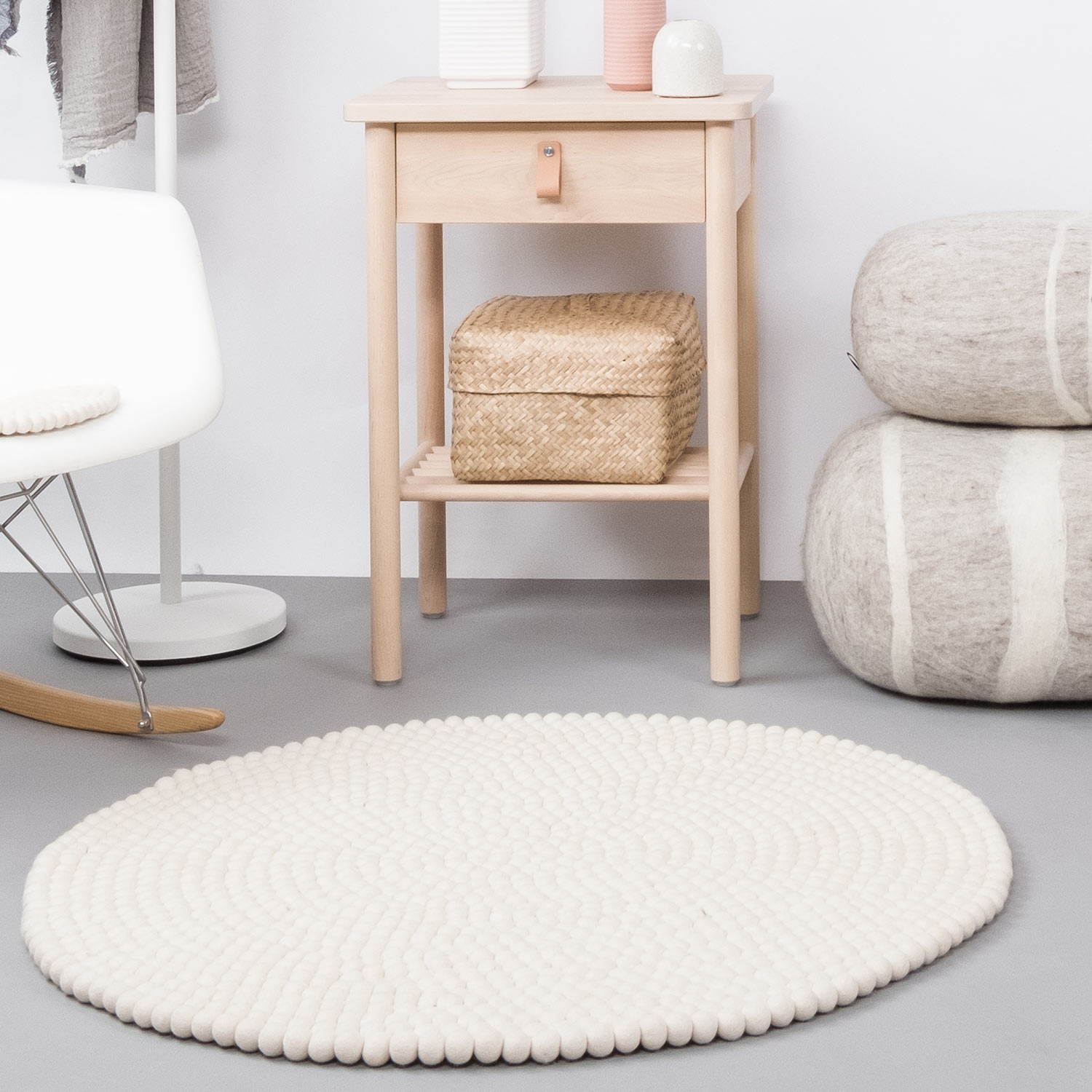 myfelt linea filzkugelteppich rund natur 51947