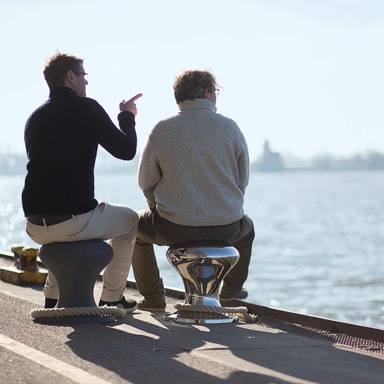 hocker blick auf wasser philippi 81368