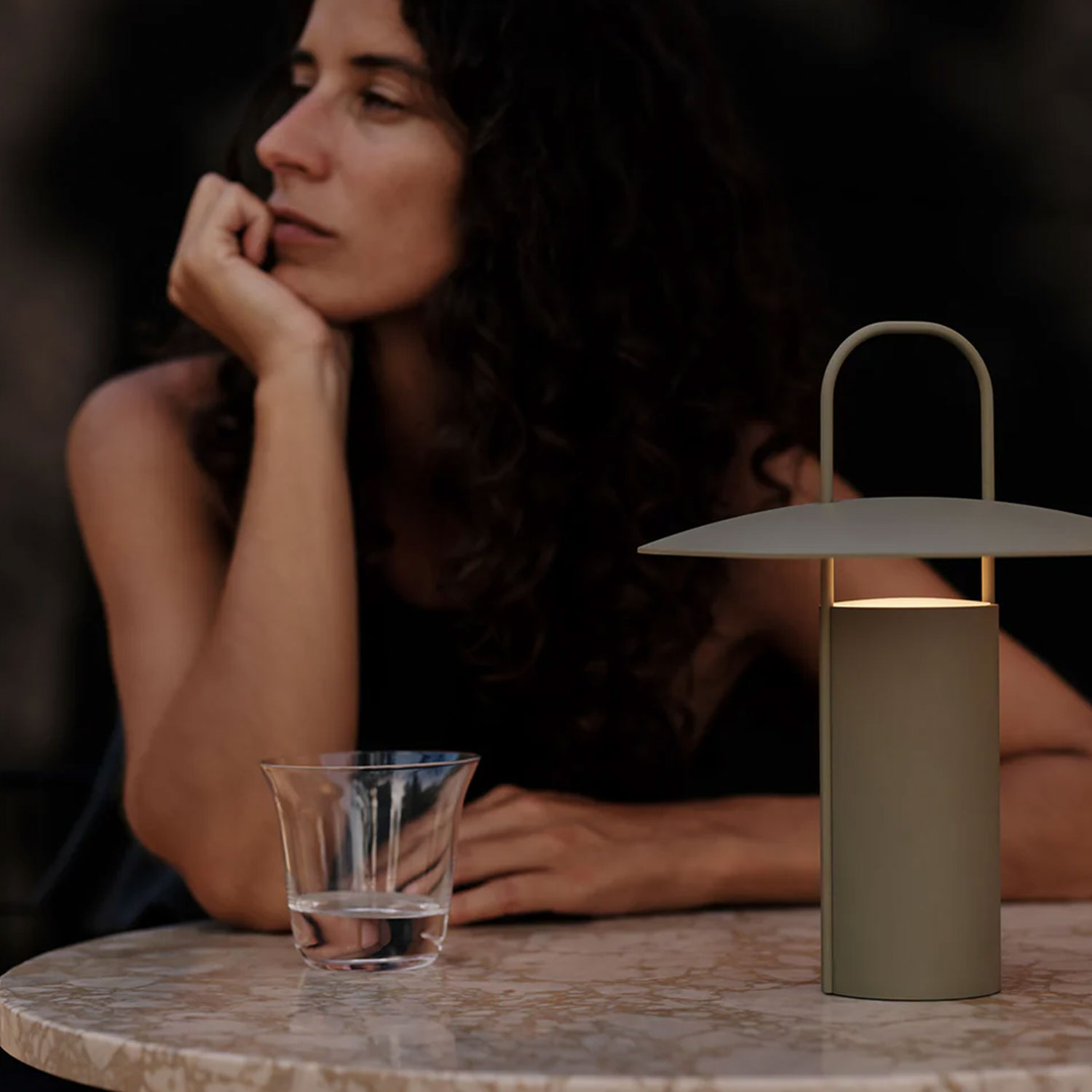 Audo - Ray Tischleuchte tragbar schwarz