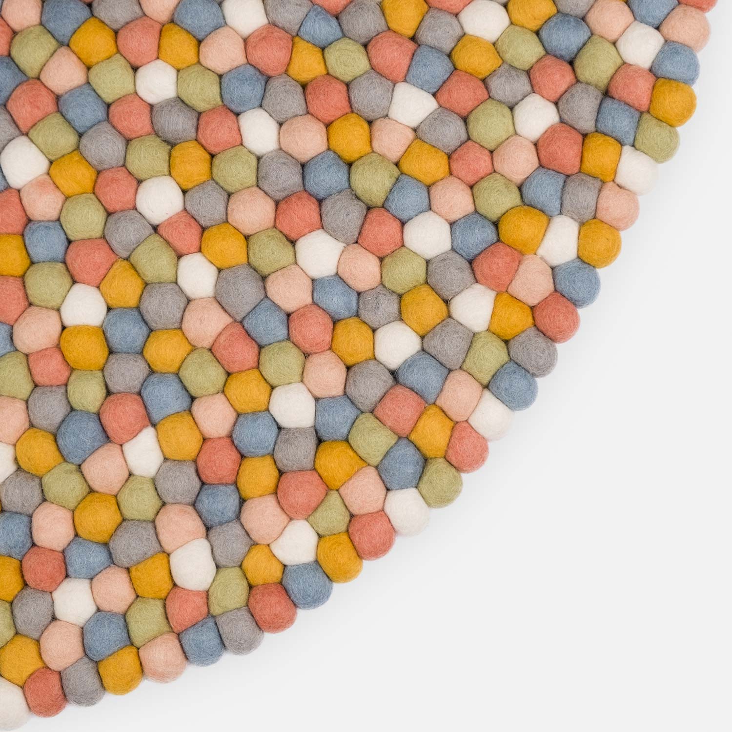 liese filzkugelteppich detail myfelt 51876
