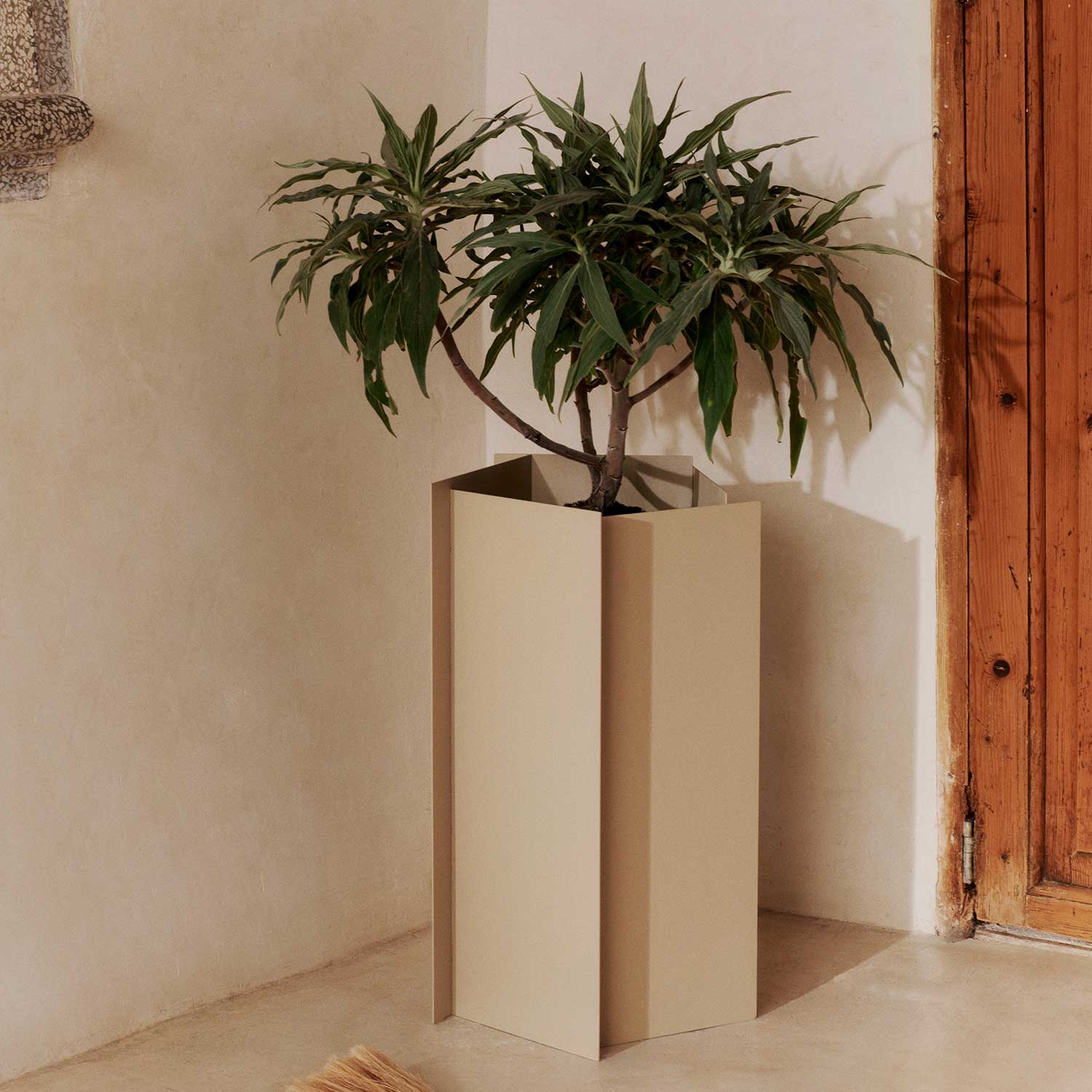 Ferm Living - Fragma Pflanzgefäß small cashmere