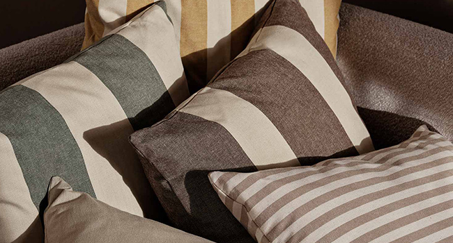 Ferm Living Kissen Strand Außenkissen auf Sofa
