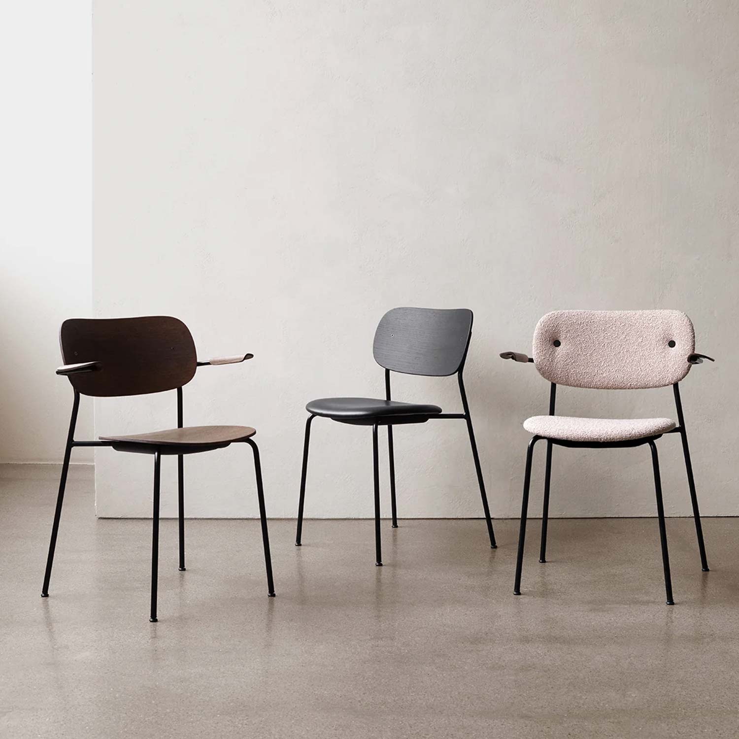 Audo - Co Dining Chair schwarz/Eiche dunkel Vollpolster 1001