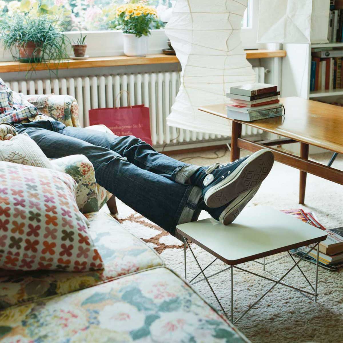 vitra occasional table chrom weiss 3