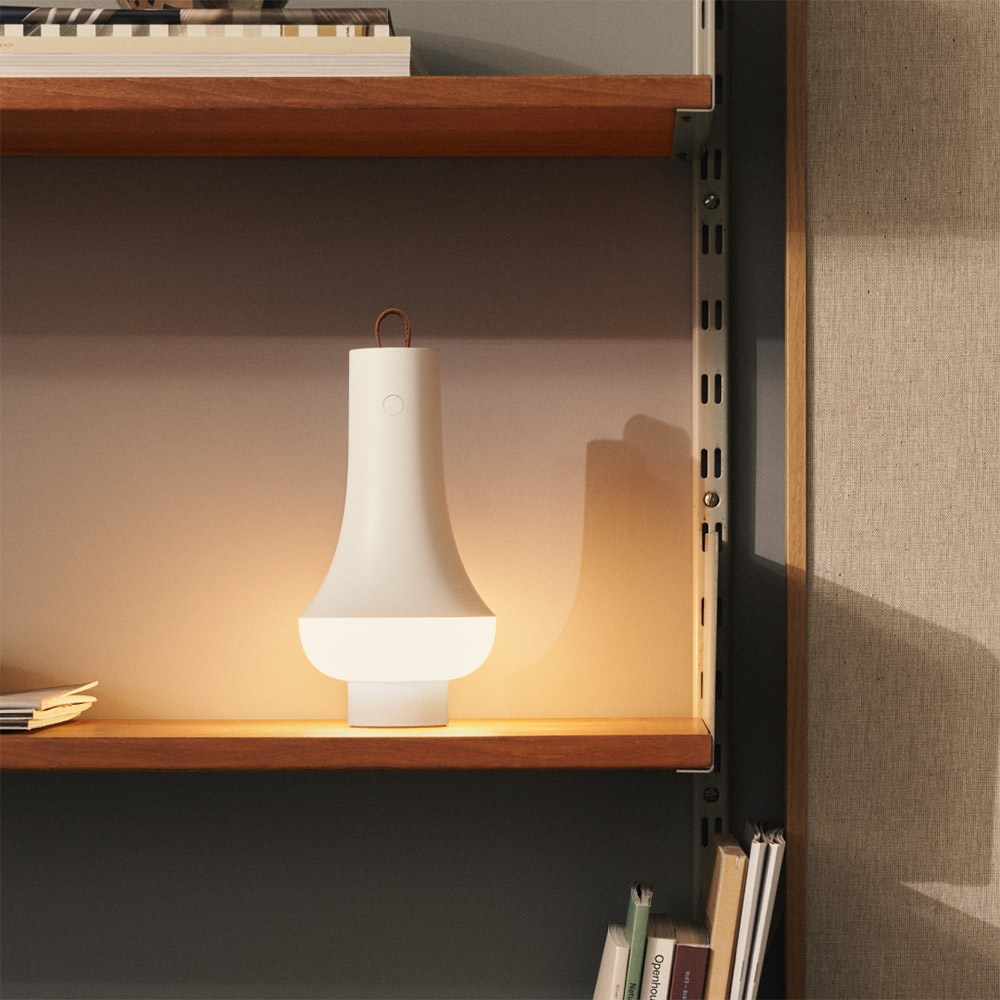 Louis Poulsen Tomoshi Portable weiss in regal 106308