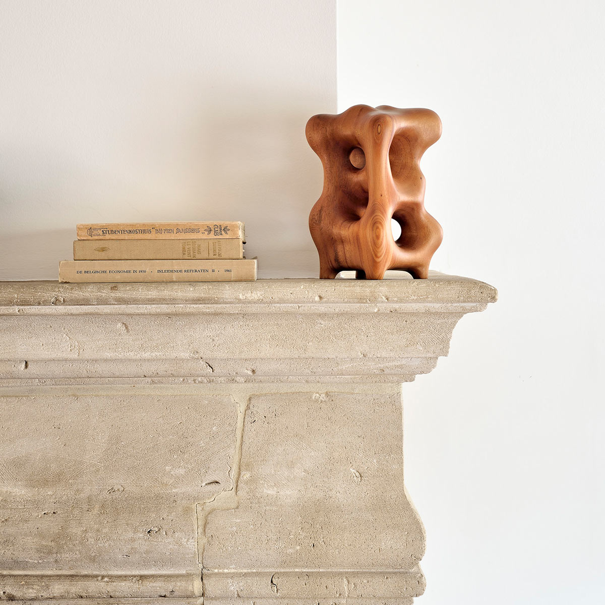 ethnicraft organic skulptur natural mahagoni lifestyle 86447