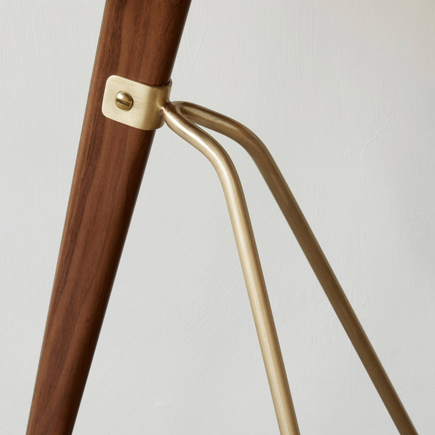 menu umanoff beistelltisch detaill messing 72275