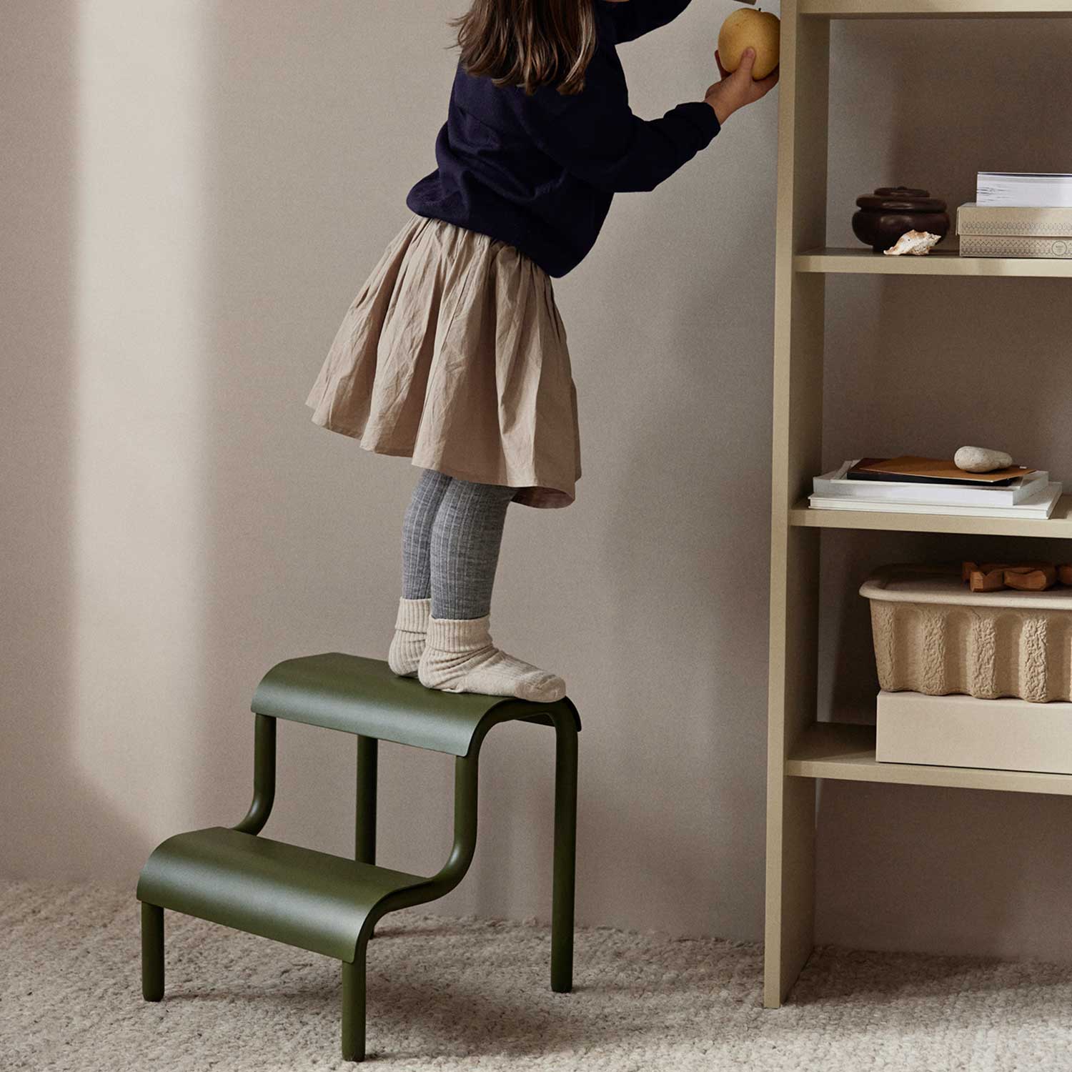 fermLIVING Up Step Hocker 102054